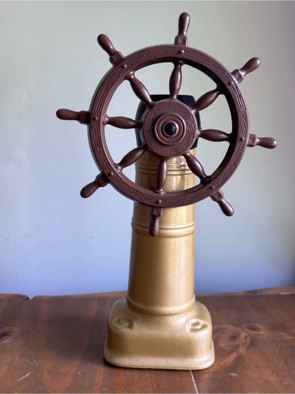 Vintage Old Spice Ship's Wheel Avon Aftershave Decanter-Full-6 oz